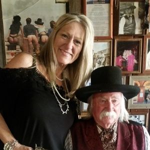 Meet your Posher, Sherry